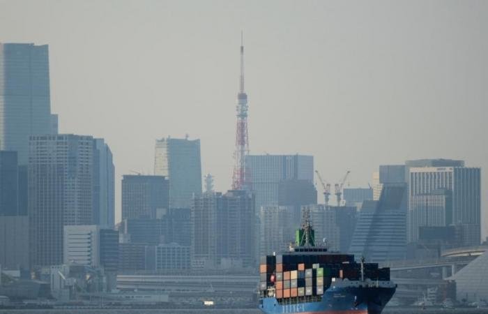 صادرات اليابان في يناير تفاجئ الأسواق بقفزة 16.8%