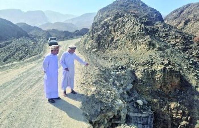 أخبار سلطنة عمان | زيارة ميدانية تفقدية لطريق قرية السهل بـولاية العوابي | عيون الجزيرة الاخبارية عمان