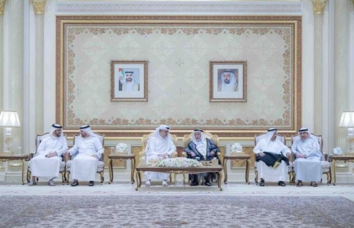 الامارات الان | سلطان يستقبل المهنئين بشهر رمضان المبارك | عيون الجزيرة الامارات