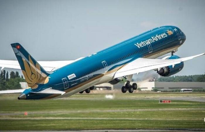 شركات طيران فيتنامية توقع صفقات لشراء 100 طائرة من بوينج