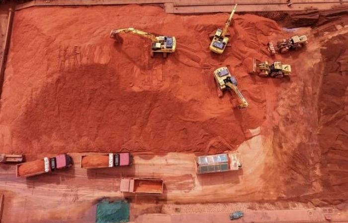 خام الحديد يسجل أطول سلسلة خسائر منذ 2022