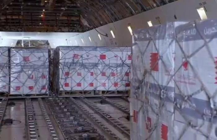 الامارات الان | بشراكة إماراتية بحرينية.. 100 طن مساعدات إغاثية عاجلة لغزة في رمضان (فيديو) | عيون الجزيرة الامارات