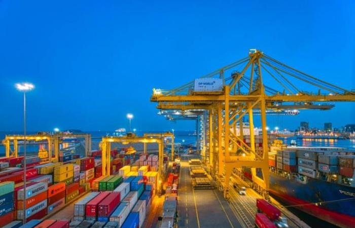 الإمارات تشارك بمنتدى «التعاون الاقتصادي العالمي» في الهند