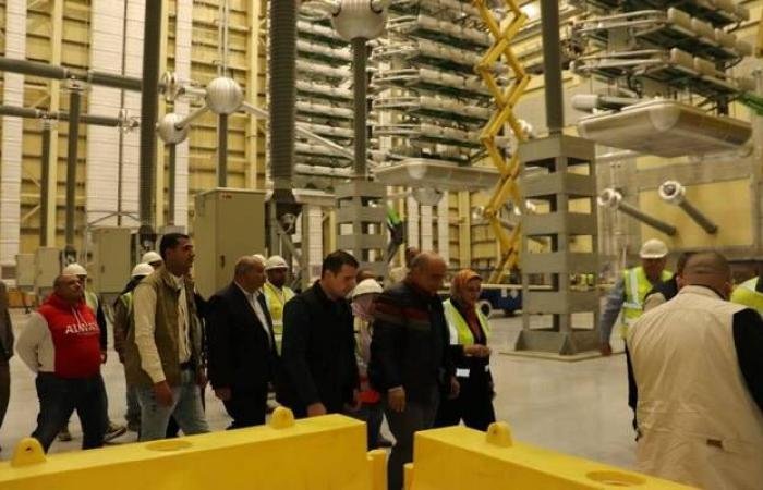 وزير الكهرباء المصري: التنسيق مع السعودية لبدء تشغيل محطة ربط الشبكة خلال أسابيع