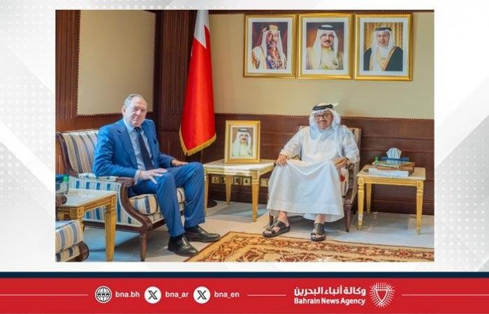 أخبار البحرين | وزير الخارجية يستقبل سفير الجمهورية الإيطالية لدى مملكة البحرين | عيون الجزيرة