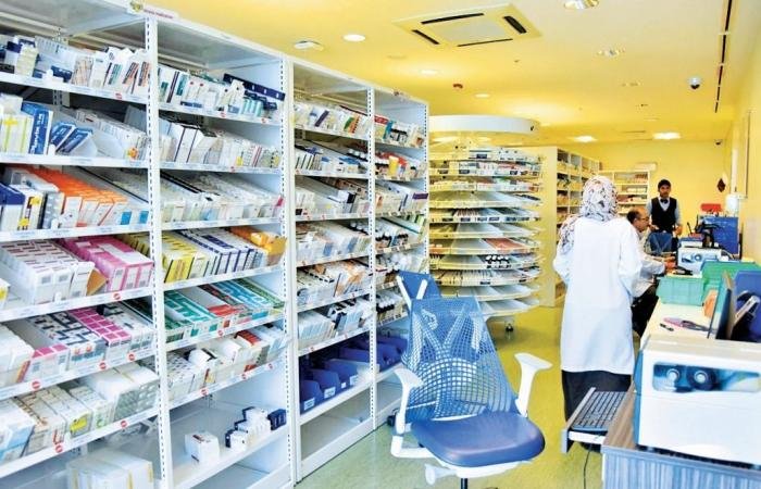 أخبار قطر | أمل النعيمي مدير الخدمات اللوجستية والإمداد الدوائي بـ «الرعاية الأولية» لـ "الشرق": منظومة دقيقة لتوفير الأدوية لـ 31 مركزاً بالجودة المطلوبة | عيون الجزيرة قطر