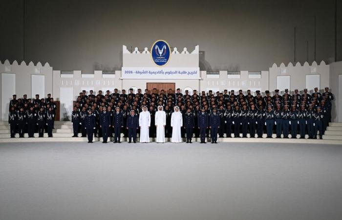 أخبار قطر | وزير الداخلية: خريجو الدبلوم بأكاديمية الشرطة إضافة نوعية تعزز الكوادر الوطنية | عيون الجزيرة قطر