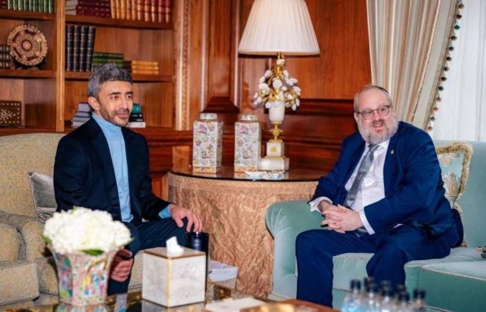 الامارات الان | عبدالله بن زايد: حماية المجتمعات من خطاب الكراهية والتطرف مسؤولية جماعية | عيون الجزيرة الامارات