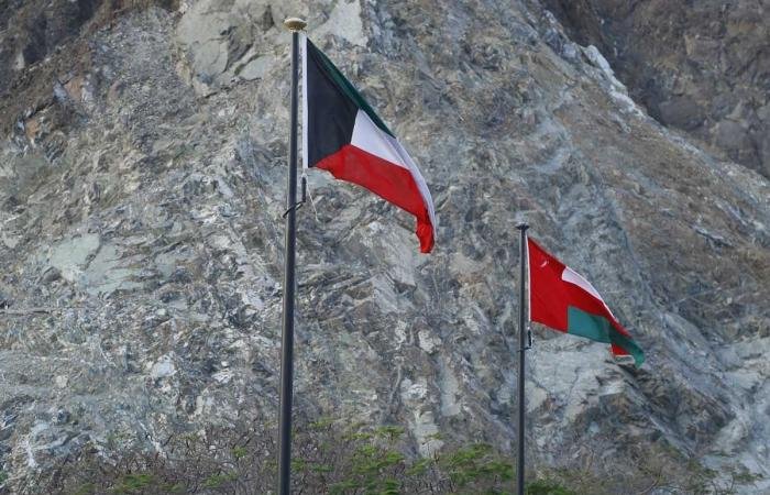 أخبار الكويت | سلطنة عُمان تؤكد تضامنها مع الكويت بشأن سيادتها على مناطقها البحرية | عيون الجزيرة الكويت