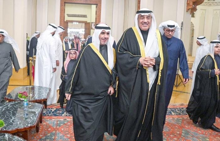 أخبار الكويت | حشود رسمية وشعبية في «دار سلوى» للتهنئة برمضان | عيون الجزيرة الكويت