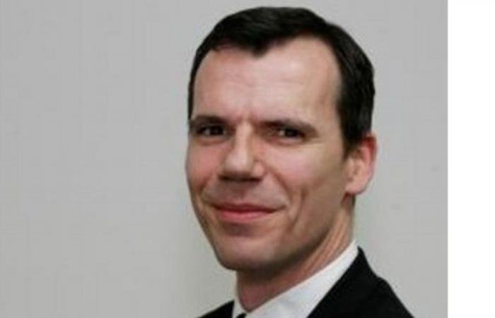 صقور تُحلق فوق البنوك المركزية