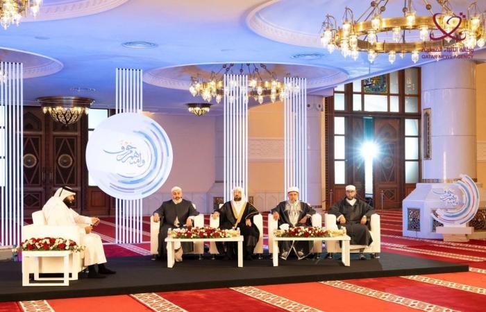 أخبار قطر | الجلسة الثانية من برنامج "وآمنهم من خوف" 2026 تناقش وحدة الأمة وبناء التماسك المجتمعي في السيرة النبوية | عيون الجزيرة قطر