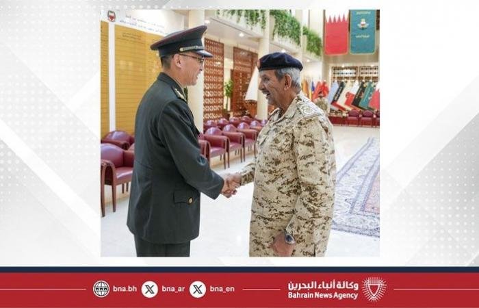 أخبار البحرين | القائد العام لقوة دفاع البحرين يستقبل الملحق العسكري بسفارة جمهورية الصين الشعبية الصديقة في مملكة البحرين بمناسبة انتهاء فترة عمله | عيون الجزيرة