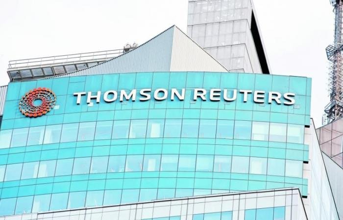سهم تومسون رويترز يصعد 11% مع وصول كوكاونسل لمليون مستخدم
