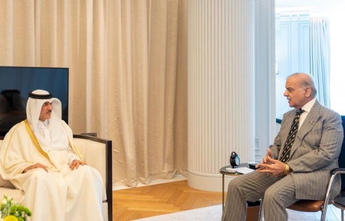 أخبار قطر |  رئيس وزراء باكستان يجتمع مع وزير الدولة لشؤون التجارة الخارجية | عيون الجزيرة قطر