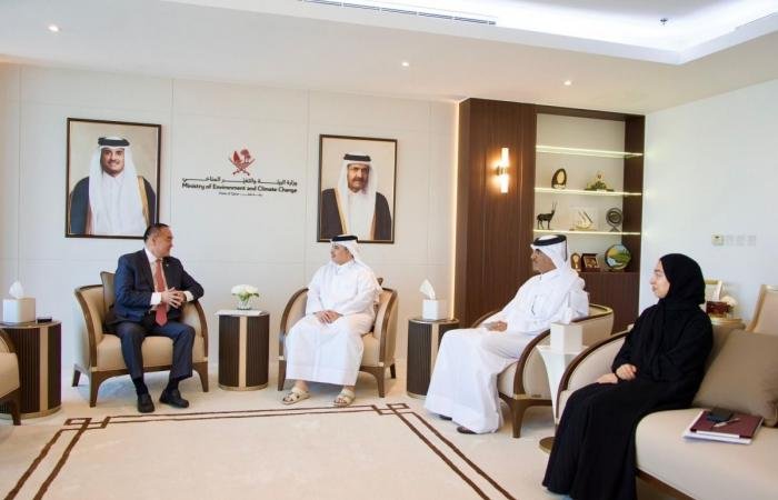 أخبار قطر | وزير البيئة والتغير المناخي يجتمع مع سفير منغوليا | عيون الجزيرة قطر