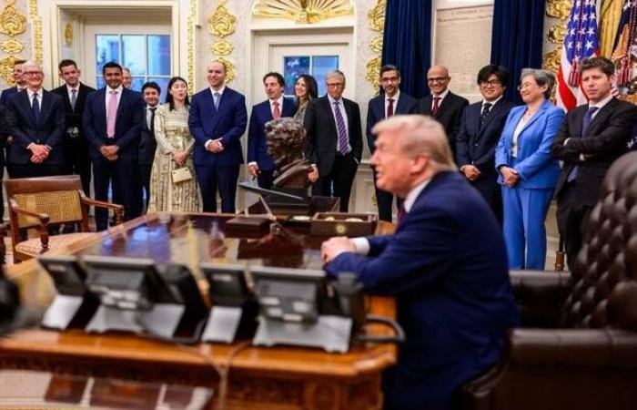 البيت الأبيض يستضيف عمالقة الذكاء الاصطناعي لتقليص استهلاك الكهرباء