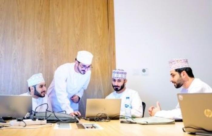أخبار سلطنة عمان | إنشاء مركز الشباب يؤكد الاهتمام السامي بالشباب وترسيخ دورهم الأساسي في بناء الوطن | عيون الجزيرة الاخبارية عمان