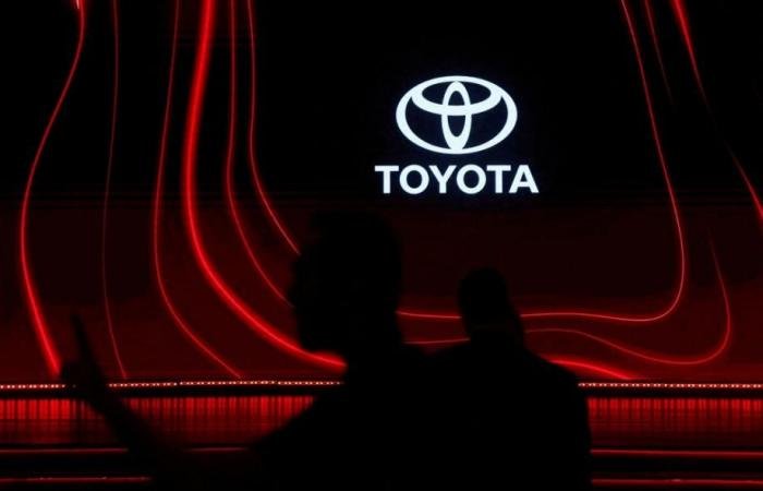 تويوتا تخطط لتصفية حصص استراتيجية في الأسهم بـ 19 مليار دولار