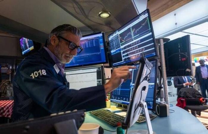 الأسهم الأمريكية تتراجع في ختام تعاملات الأسبوع