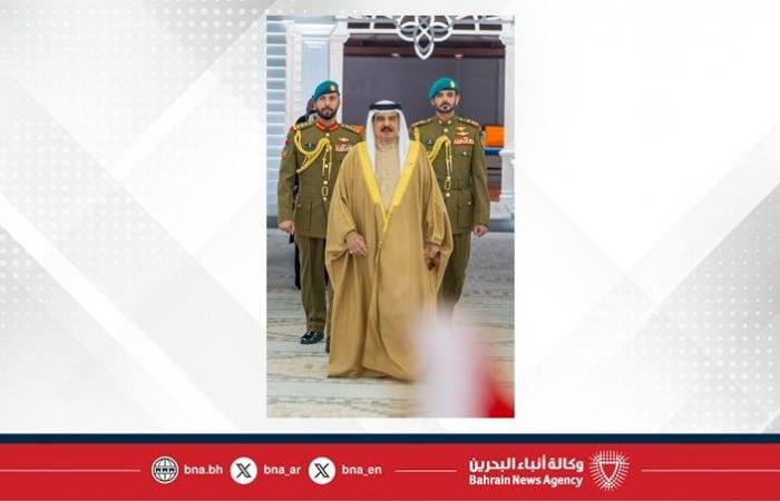 أخبار البحرين | جلالة الملك المعظم يستقبل عددا من كبار أفراد العائلة المالكة الكريمة بمناسبة شهر رمضان المبارك | عيون الجزيرة