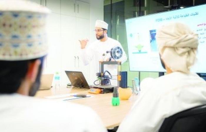 أخبار سلطنة عمان | مركز الشباب.. ثروة وطنية متجددة ومحرك استراتيجي لتحقيق "رؤية عُمان 2040 | عيون الجزيرة الاخبارية عمان