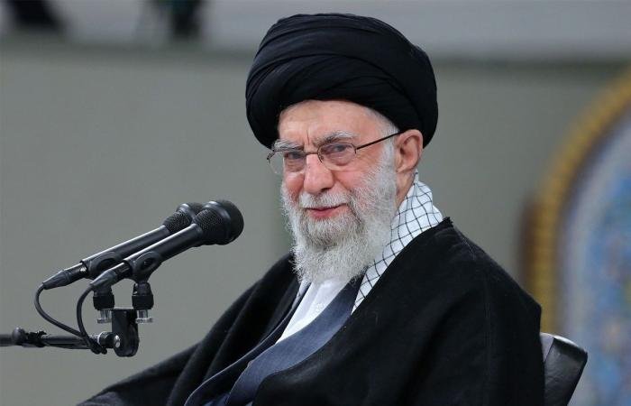 العراق يعلن حداداً عاماً لمدة ثلاثة أيام بعد مقتل خامنئي | عيون الجزيرة