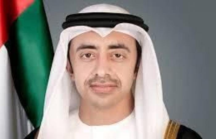 الامارات الان | عبدالله بن زايد يبحث مع مسؤولين ووزراء خارجية تداعيات الاعتداءات الصاروخية الإيرانية السافرة | عيون الجزيرة الامارات