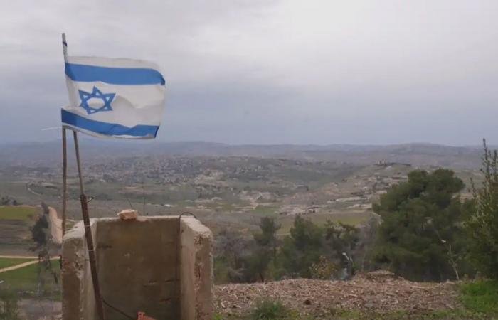 ضربات تصيب الضاحية الجنوبية لبيروت.. بعد إطلاق مقذوفات من لبنان باتجاه شمال الأراضي المحتلة | عيون الجزيرة