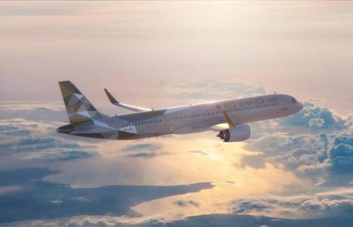 «الاتحاد» تنصح المسافرين بعدم التوجه إلى المطار إلا بعد تلقيهم إشعاراً