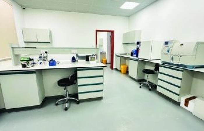 أخبار سلطنة عمان | الانتهاء من الأعمال الإنشائية لمختبر رقابة الأغذية والمياه ببلدية الوسطى | عيون الجزيرة الاخبارية عمان