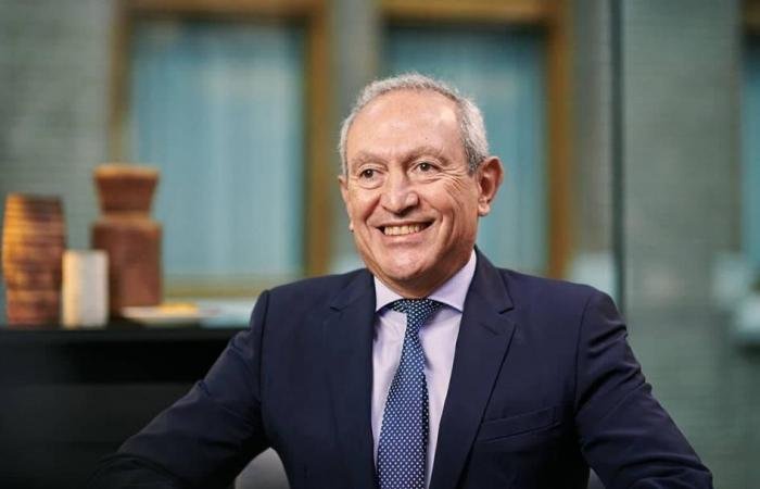 «أديداس» ترشح ناصف ساويرس رئيساً للشركة