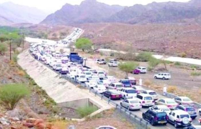 أخبار سلطنة عمان | حادث مأساوي جديد يثير مخاوف الأهالي.. إلى متى يستمر النزيف على طريق الرستاق-عبري؟ | عيون الجزيرة الاخبارية عمان
