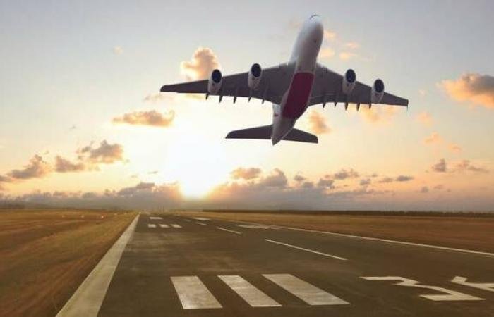 شركات الطيران الآسيوية تملأ فراغ "عمالقة الخليج" بزيادة الرحلات الطويلة