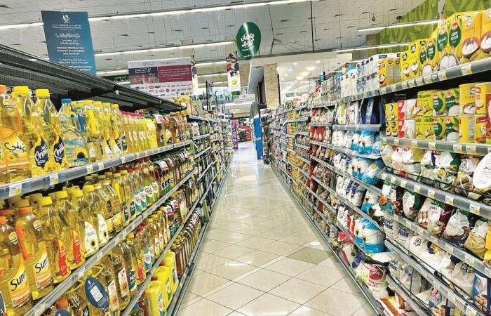 تداول واقتصاد | فائض المخزون الإستراتيجي للسلع الاستهلاكية يكفي لأشهر | عيون الجزيرة مال واقتصاد