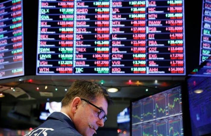 وول ستريت تفتح على انخفاض وسط تقييم لمخاطر حرب إيران