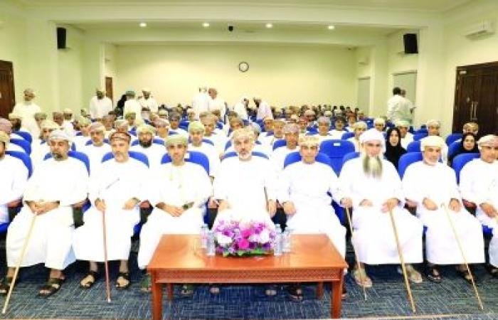 أخبار سلطنة عمان | تكريم 80 من الطلبة المجيدين في الدبلوم العام بولاية وادي المعاول | عيون الجزيرة الاخبارية عمان