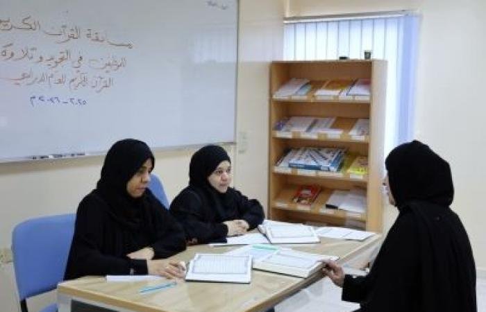 أخبار سلطنة عمان | تقييم المشاركين في مسابقة القرآن الكريم بتعليمية شمال الباطنة | عيون الجزيرة الاخبارية عمان