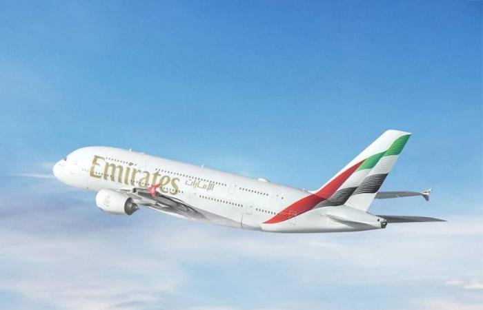«طيران الإمارات»: نعمل بشكل محدود والأولوية للحجوزات السابقة
