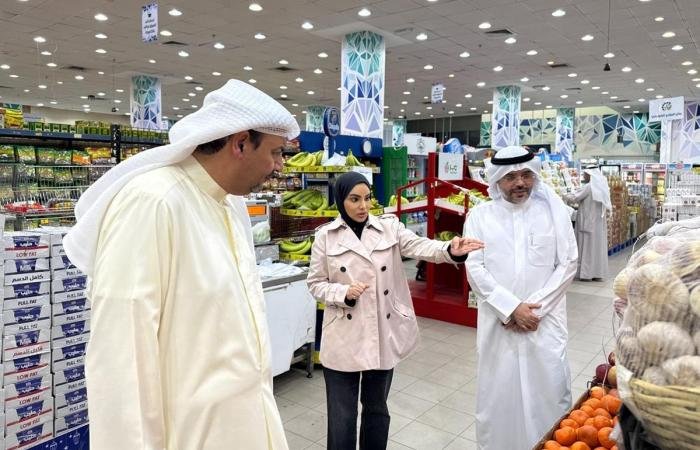 أخبار الكويت | وزيرة «الشؤون»: السلع والمواد الغذائية الأساسية متوافرة بالجمعيات التعاونية | عيون الجزيرة الكويت