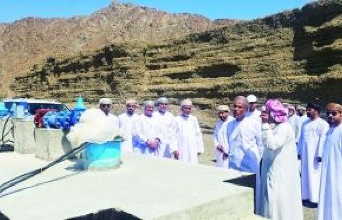 أخبار سلطنة عمان | العمل جار في مشروع توصيل المياه لقرية حلاحل بني غيث بصحار | عيون الجزيرة الاخبارية عمان