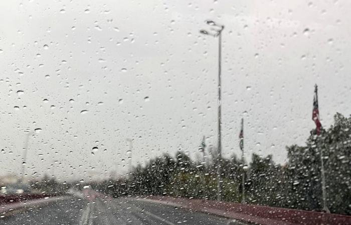 أخبار الكويت | «الأرصاد»: أمطار متفرقة رعدية في الكويت حتى منتصف ليل الغد | عيون الجزيرة الكويت