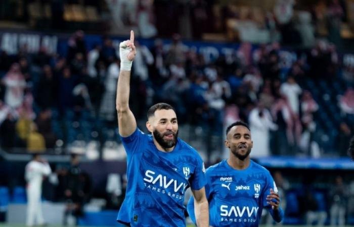 البنز يلجم المنتقدين