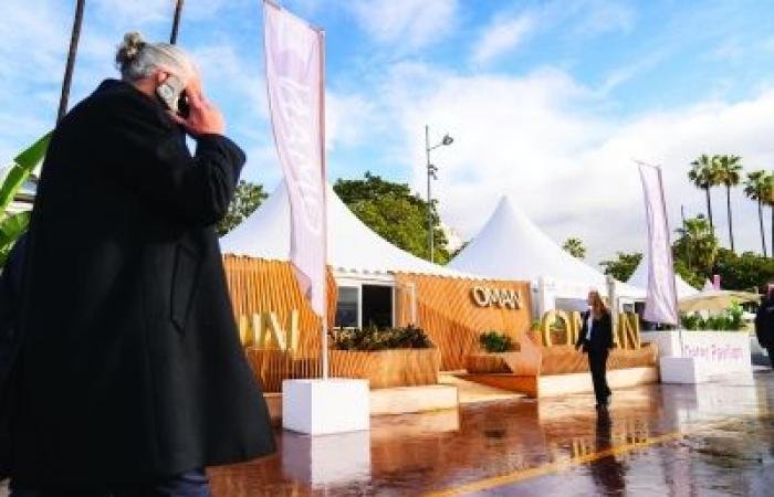 أخبار سلطنة عمان | "الإسكان" تستعرض مشروعات المدن المستقبلية في مهرجان "ميبيم 2026" | عيون الجزيرة الاخبارية عمان