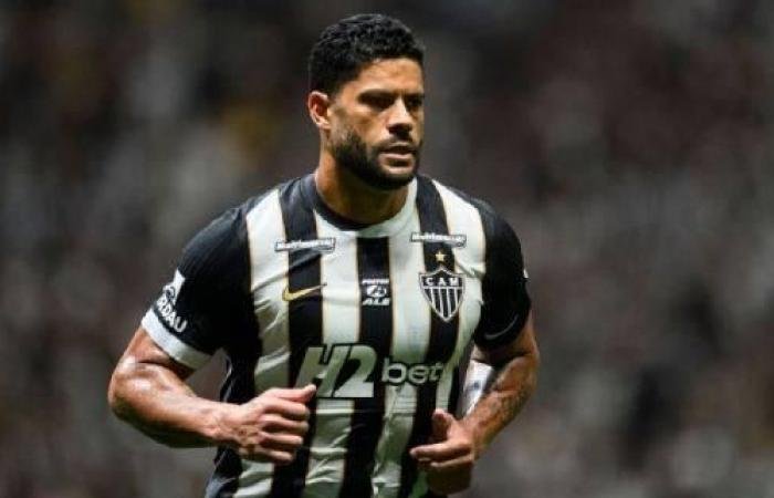 الرياضة الان | «معركة دموية في الملعب».. طرد 23 لاعباً بينهم «هالك» في الدوري (فيديو) | عيون الجزيرة الرياضي