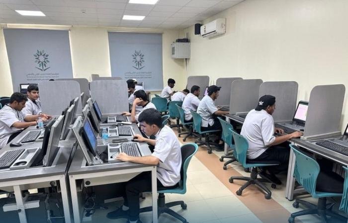 أخبار السعودية | 2915 منشأة تدريب أهلية والرياض تتصدر بـ36% | عيون الجزيرة السعودية الان