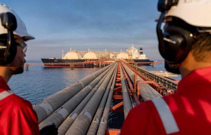 «مورغان ستانلي»: انقطاع إمدادات الغاز من قطر يستنزف فائض 2026