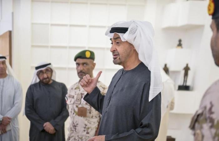 الامارات الان | محمد بن زايد يزور وزارة الدفاع ويطلع على جاهزية القوات المسلحة | عيون الجزيرة الامارات