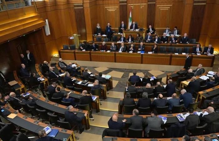 أخبار قطر | مجلس النواب اللبناني يمدد ولايته لمدة سنتين | عيون الجزيرة قطر