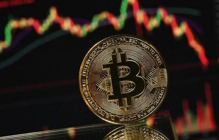 بيتكوين تتجاوز 70,000 دولار مع عودة شهية المخاطرة